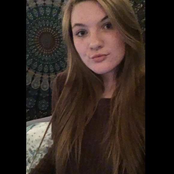 Profile Picture of Catherine Conway (@cat_conway) on Poshmark