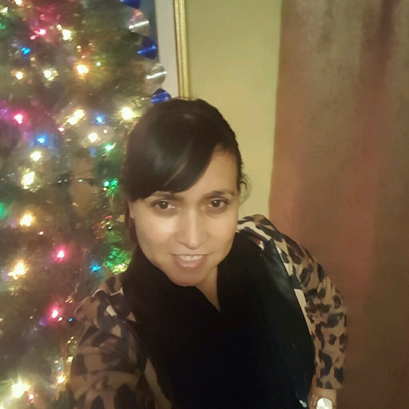 Profile Picture of Patricia Herrera (@pattyherrera78) on Poshmark