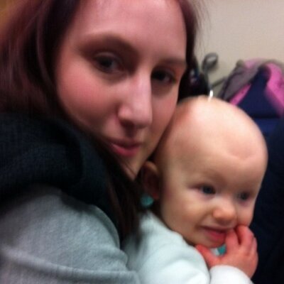 Profile Picture of Dawn Findlay (@Flamablefashion) on Twitter