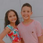 Profile Picture of Andrews & Alyce (@andrewsealyce) on Instagram