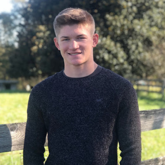 Profile Picture of Dillon Roach (@dillonroach2004) on Poshmark