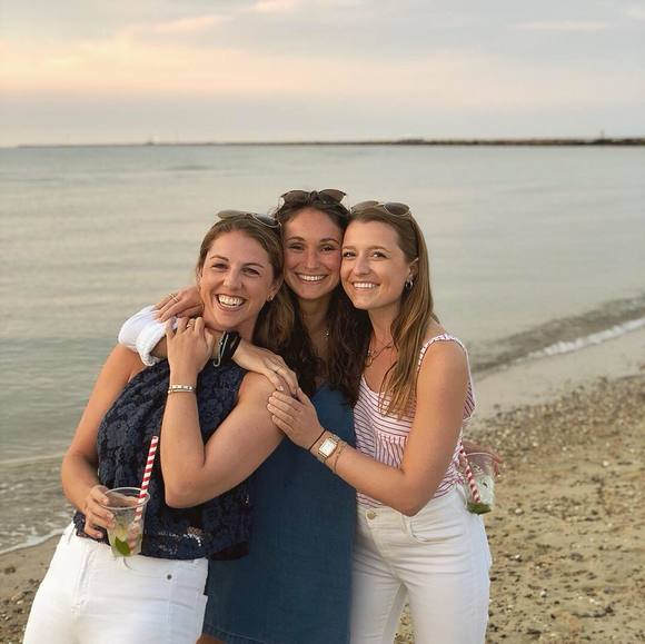 Profile Picture of Jillian Mckigney (@jill_liann) on Poshmark