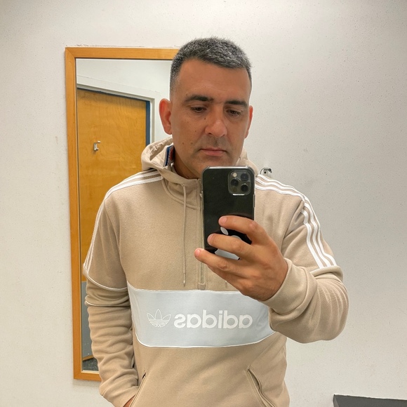 Profile Picture of Gonzalo Ramirez (@gmrc17) on Poshmark