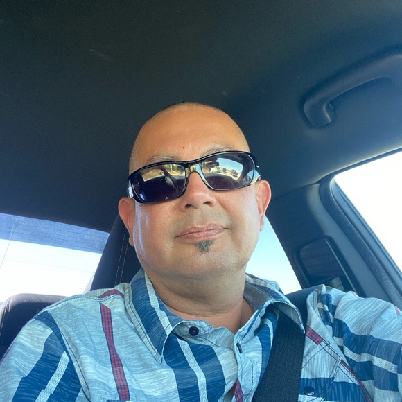 Profile Picture of Christopher Cardiel (@ccardiel237) on Poshmark