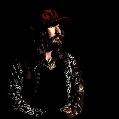 Profile Picture of Robert Francis Forge (@handsmrobb) on Twitter