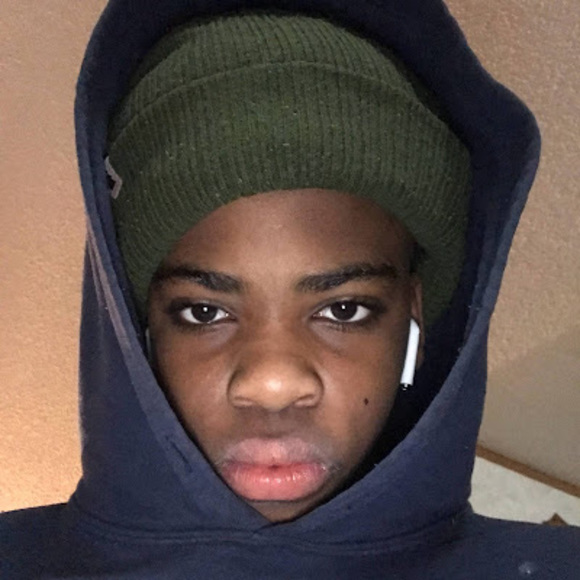 Profile Picture of Makyren Nickson (@makyrennickson1) on Poshmark