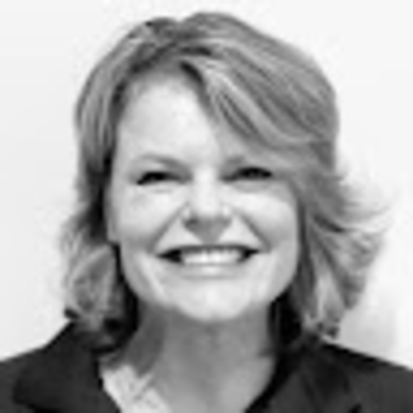 Profile Picture of Heidi Hasselmann (@h_hasselmann) on Poshmark