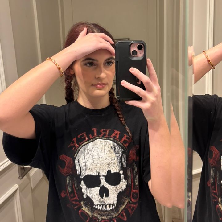 Profile Picture of Lauren lair (@lorilair) on Tiktok