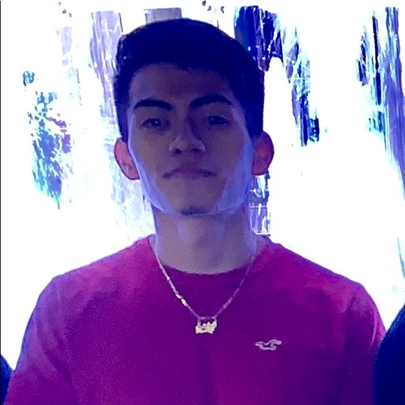 Profile Picture of Eric Menjivar diaz (@ericmdiaz116) on Poshmark