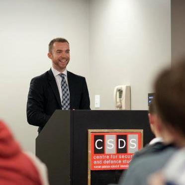 Profile Picture of Peter McKernan (@mckwadu) on Twitter