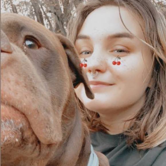 Profile Picture of Alyssa Clifford (@alyssa123six) on Poshmark