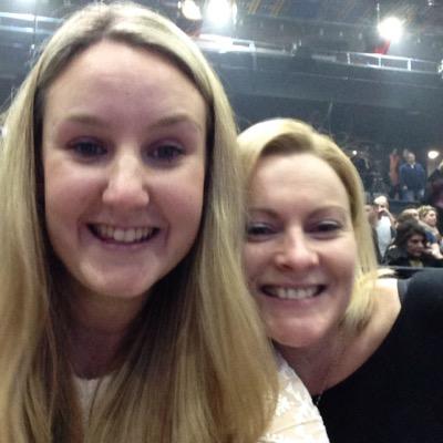 Profile Picture of April Pyatt (@aprilpyatt) on Twitter