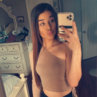 Profile Picture of Bianca Torres (@bianca_118) on Twitter