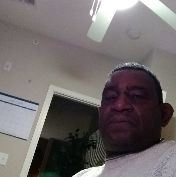 Profile Picture of Ronald Graham (@ronaldgraham) on Poshmark