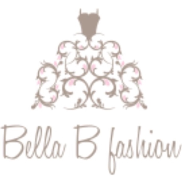 Profile Picture of Brenda Jimenez (@bellabfashion) on Poshmark