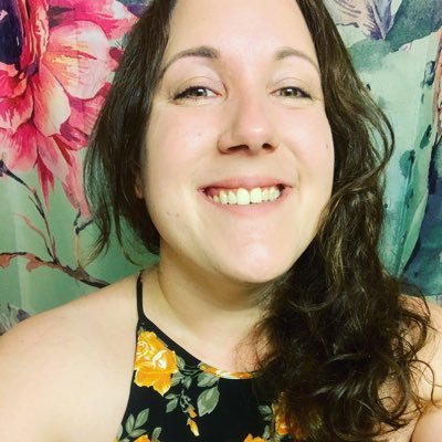 Profile Photo of Alice Woods  🌻 🌻 🌻 (@AliceintheAlice) on Twitter