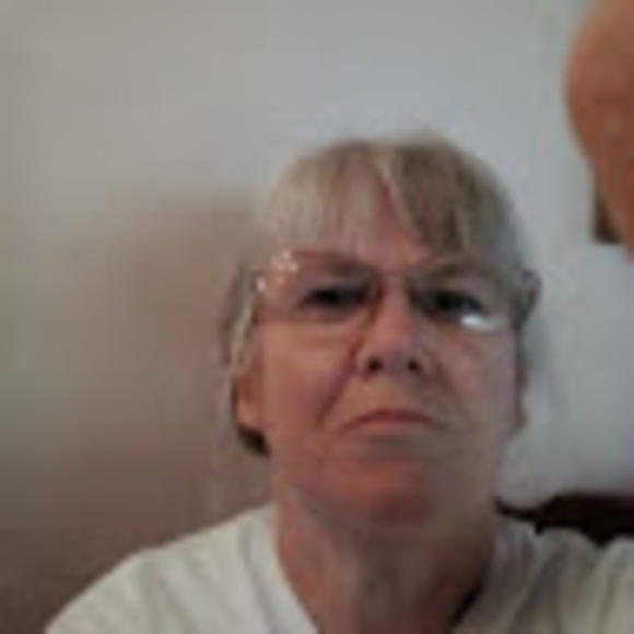 Profile Picture of Mickey Walker (@mickeymaewalker) on Poshmark