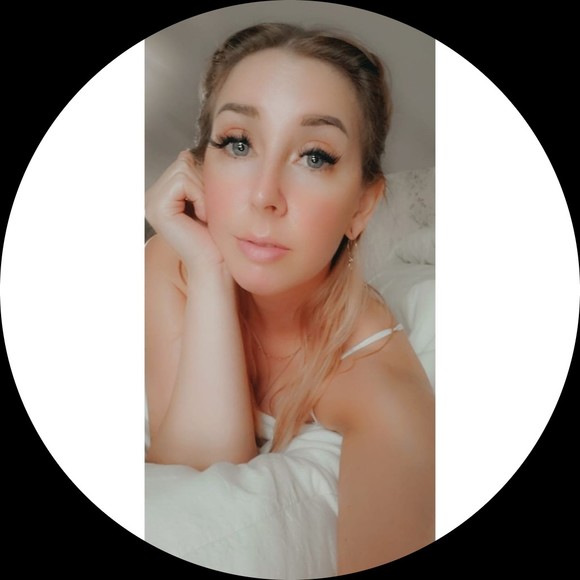 Profile Picture of Allison Rasmussen (@amrasmu) on Poshmark