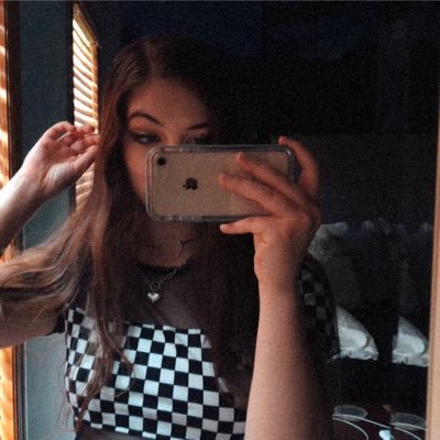 Profile Picture of Mar☀️ (@maria_wolfe13) on Twitter