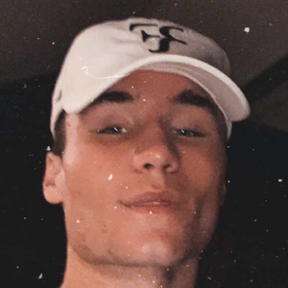 Profile Picture of Nate Jacobson (@nate_jacobson) on Poshmark