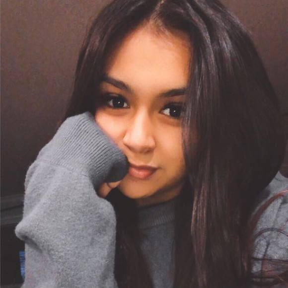 Profile Picture of Ariel Alvarez (@musicislife1834) on Poshmark
