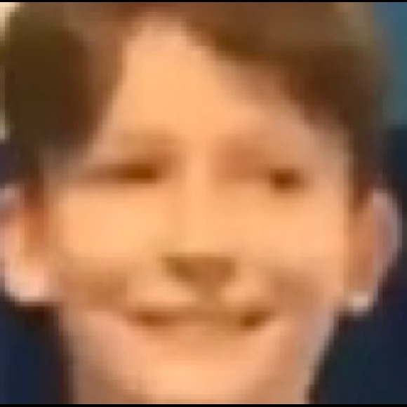 Profile Picture of Julian Wrobleski (@julian_dub_) on Poshmark