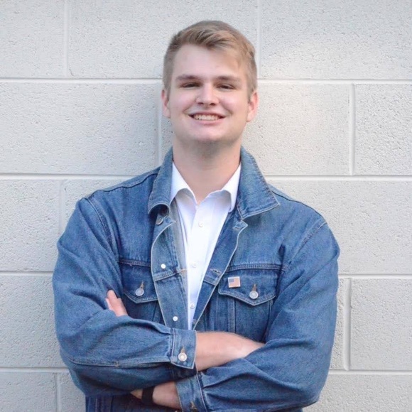 Profile Picture of Alex Gadd (@sugargaddy) on Poshmark