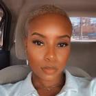 Profile Picture of   😅😅😅 | avec la musique... (@roz2370) on Tiktok