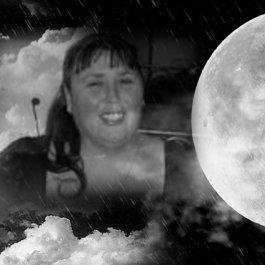 Profile Picture of Cynthia Combs (@MoonGlitGraco) on Twitter