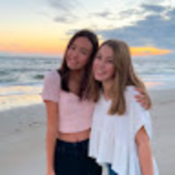 Profile Picture of Sam Slowik (@samslowik8) on Poshmark