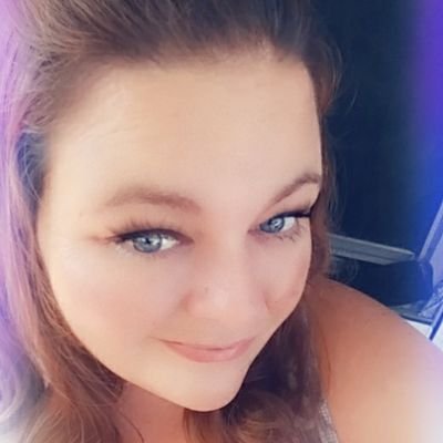 Profile Picture of Marisa Bloom (@Ris721) on Twitter