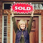 Profile Picture of Jeanne Stearns, REALTOR®️ (@tjeanib) on Instagram