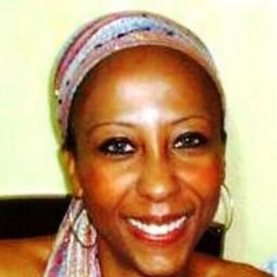 Profile Picture of Jo Moreno (@ROWEENADECOHOME) on Twitter