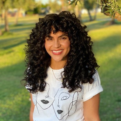 Profile Picture of Beverly S. Jones (@BevieJones) on Twitter