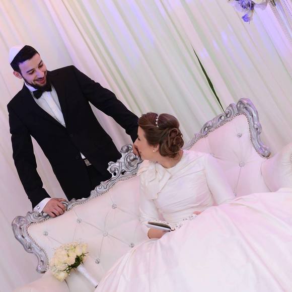 Profile Picture of Shiri Benayon (@shiribenayon) on Poshmark