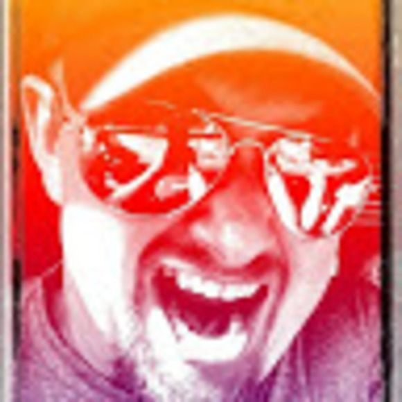 Profile Picture of Aaron Easley (@aaroneasley85) on Poshmark