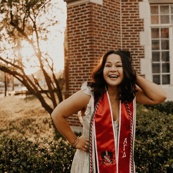 Profile Picture of Rosa Guardiola (@shrimpers002) on Poshmark