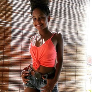 Profile Picture of Carine Silva (@carine.silva.184007) on Facebook