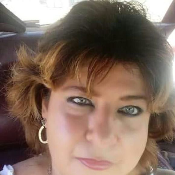 Profile Picture of Jessica Almodovar (@jessicaalmodova) on Poshmark