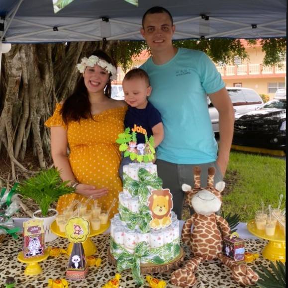 Profile Picture of Aline Rocha (@aline_rocha) on Poshmark