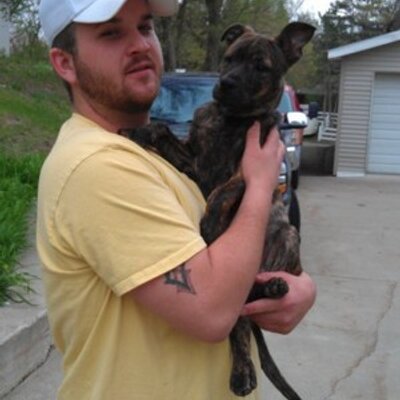 Profile Picture of Justin Bott (@J_snuggles) on Twitter