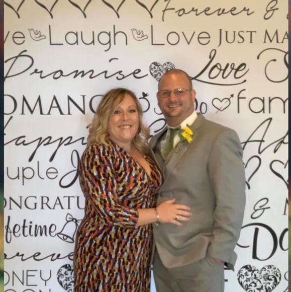 Profile Picture of Erin Ryan (@eryan1984) on Poshmark