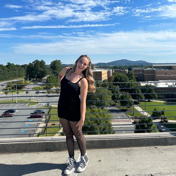Profile Picture of michaeladonehoo545 (@michaeladonehoo545) on Tiktok