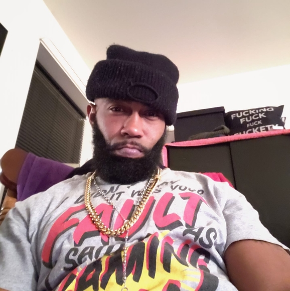 Profile Picture of Kevin Pennington (@kevinpennington) on Poshmark