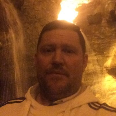 Profile Picture of Zola Jones (@Robert51410745) on Twitter