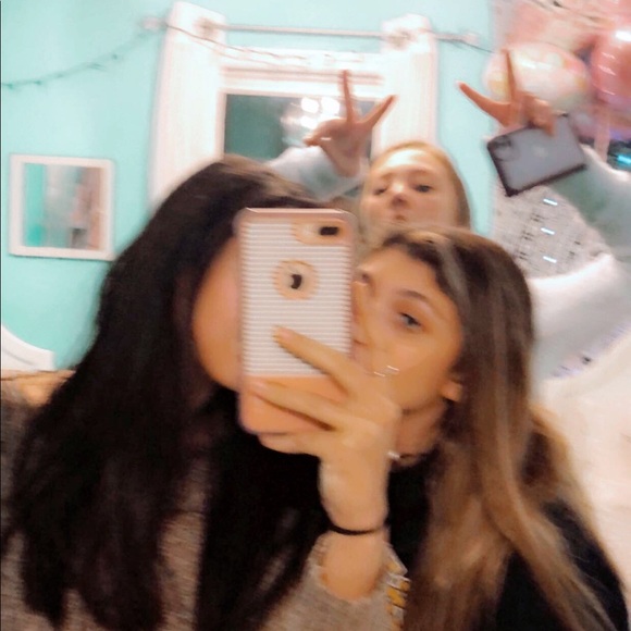 Profile Picture of Gianna Gentilesca (@_giannagent) on Poshmark