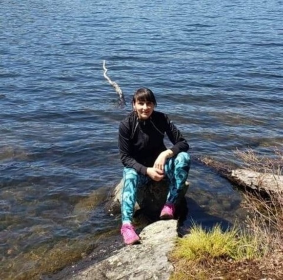 Amapola Oak - Poshmark Profile Picture of Amapola Oak (@amapolaoak) on Poshmark