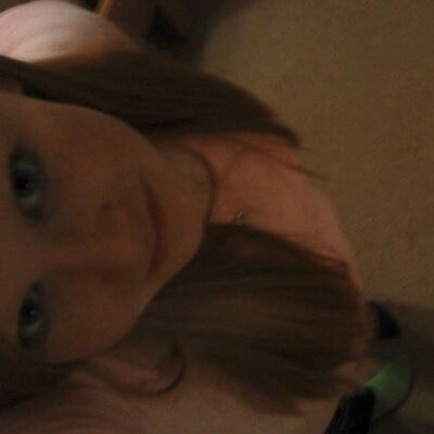 Profile Picture of Tori James (@Strawberry11111) on Twitter