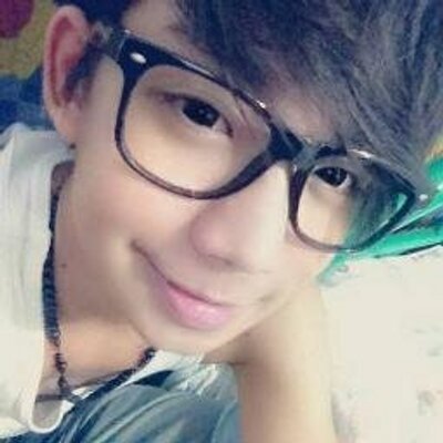 Profile Picture of Christopher (@PackingTapeXD) on Twitter