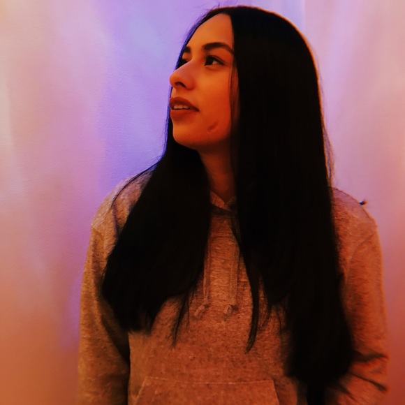 Profile Picture of Ruby Molina (@rmolina1395) on Poshmark